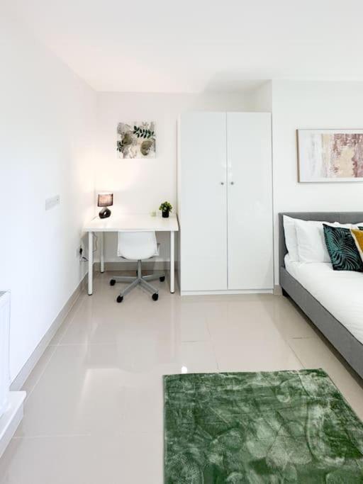 3 Bedroom Apt By Threethreethreesproperty Short Lets & Serviced Accommodation Leeds With Wi-Fi & Parking Leeds (West Yorkshire) Exterior foto