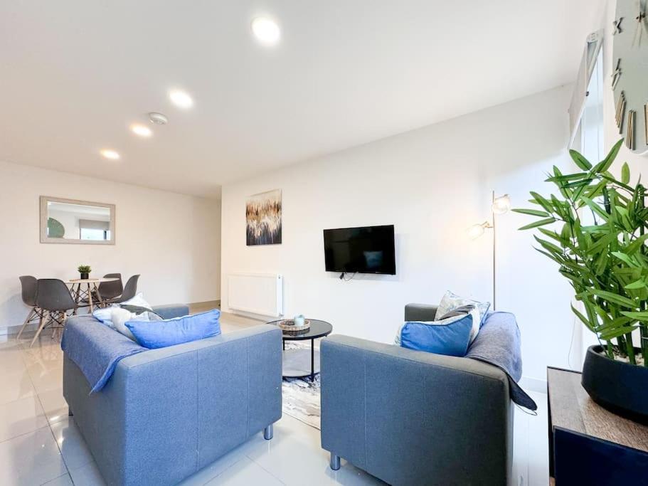 3 Bedroom Apt By Threethreethreesproperty Short Lets & Serviced Accommodation Leeds With Wi-Fi & Parking Leeds (West Yorkshire) Exterior foto