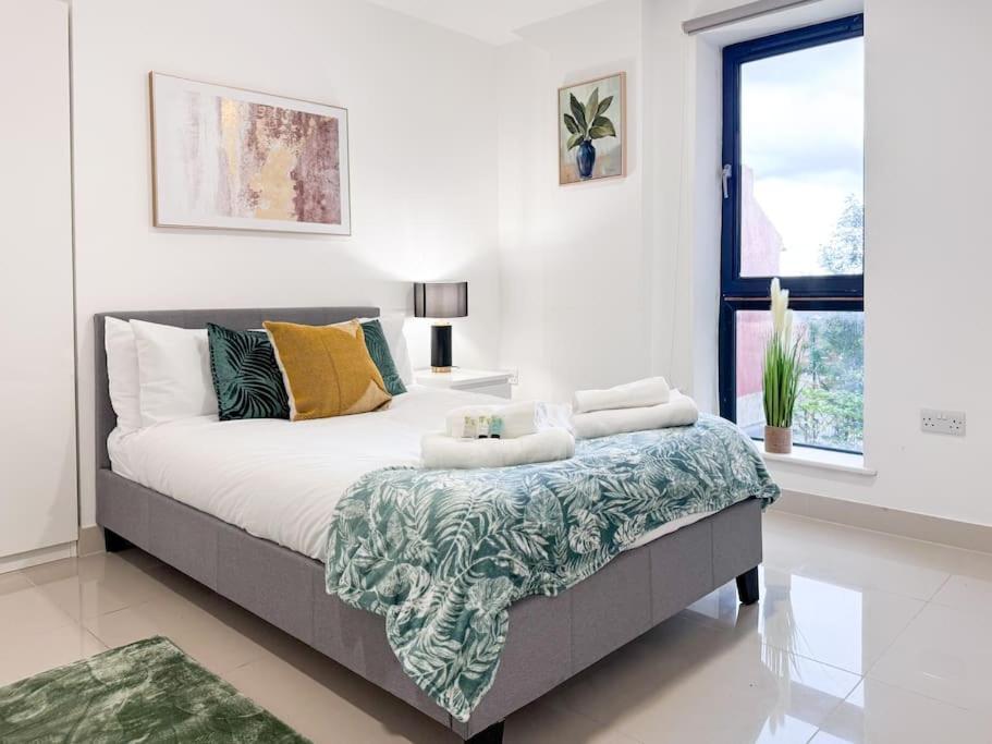 3 Bedroom Apt By Threethreethreesproperty Short Lets & Serviced Accommodation Leeds With Wi-Fi & Parking Leeds (West Yorkshire) Exterior foto