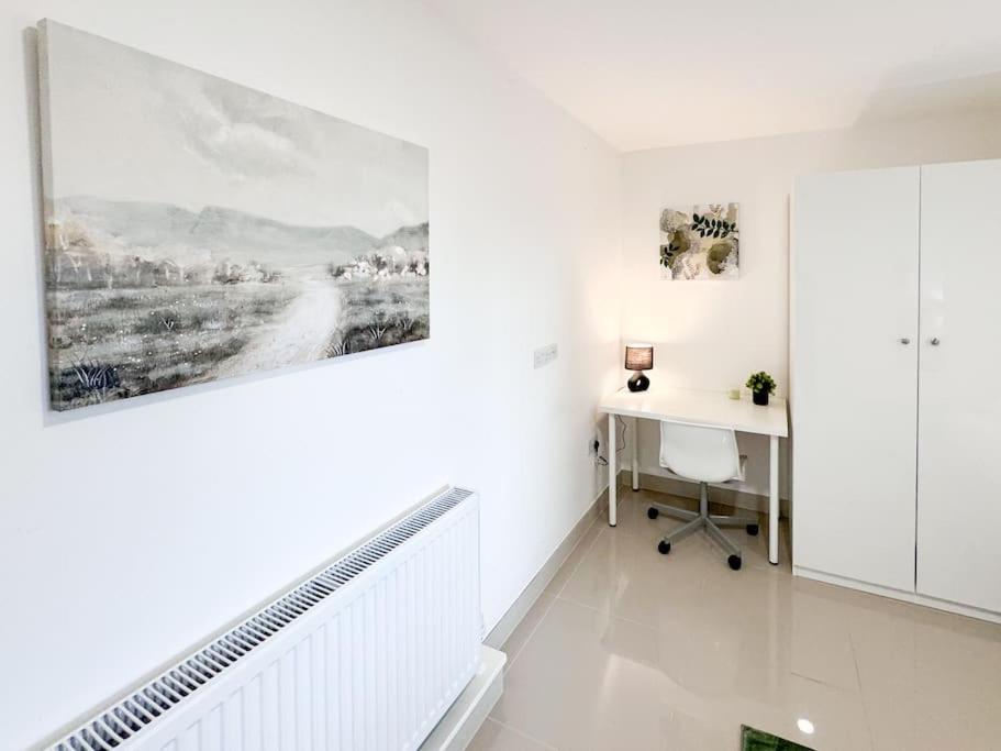 3 Bedroom Apt By Threethreethreesproperty Short Lets & Serviced Accommodation Leeds With Wi-Fi & Parking Leeds (West Yorkshire) Exterior foto
